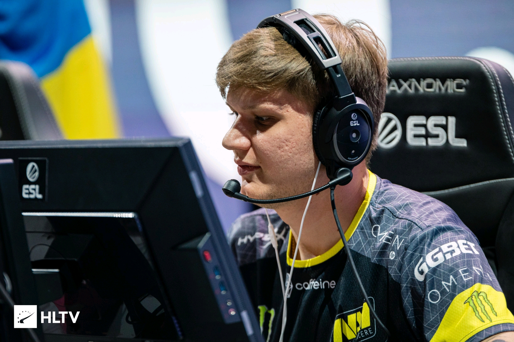 传闻：Riot Games考虑允许教练在比赛期间与玩家沟通